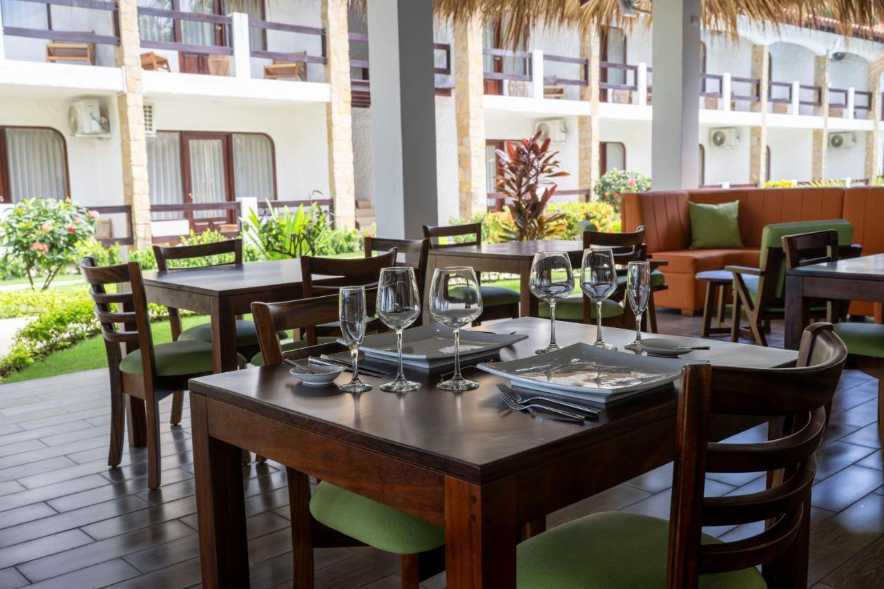 יקו Fuego Del Sol Beachfront Hotel מראה חיצוני תמונה