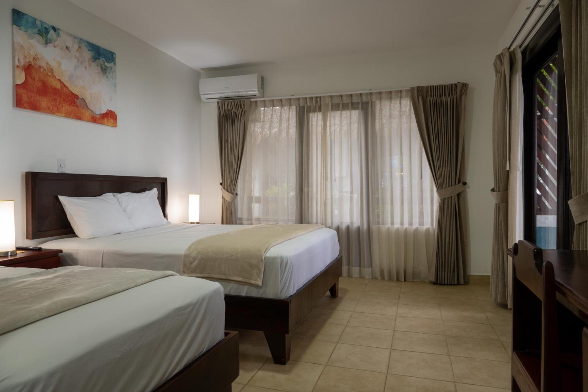 יקו Fuego Del Sol Beachfront Hotel מראה חיצוני תמונה