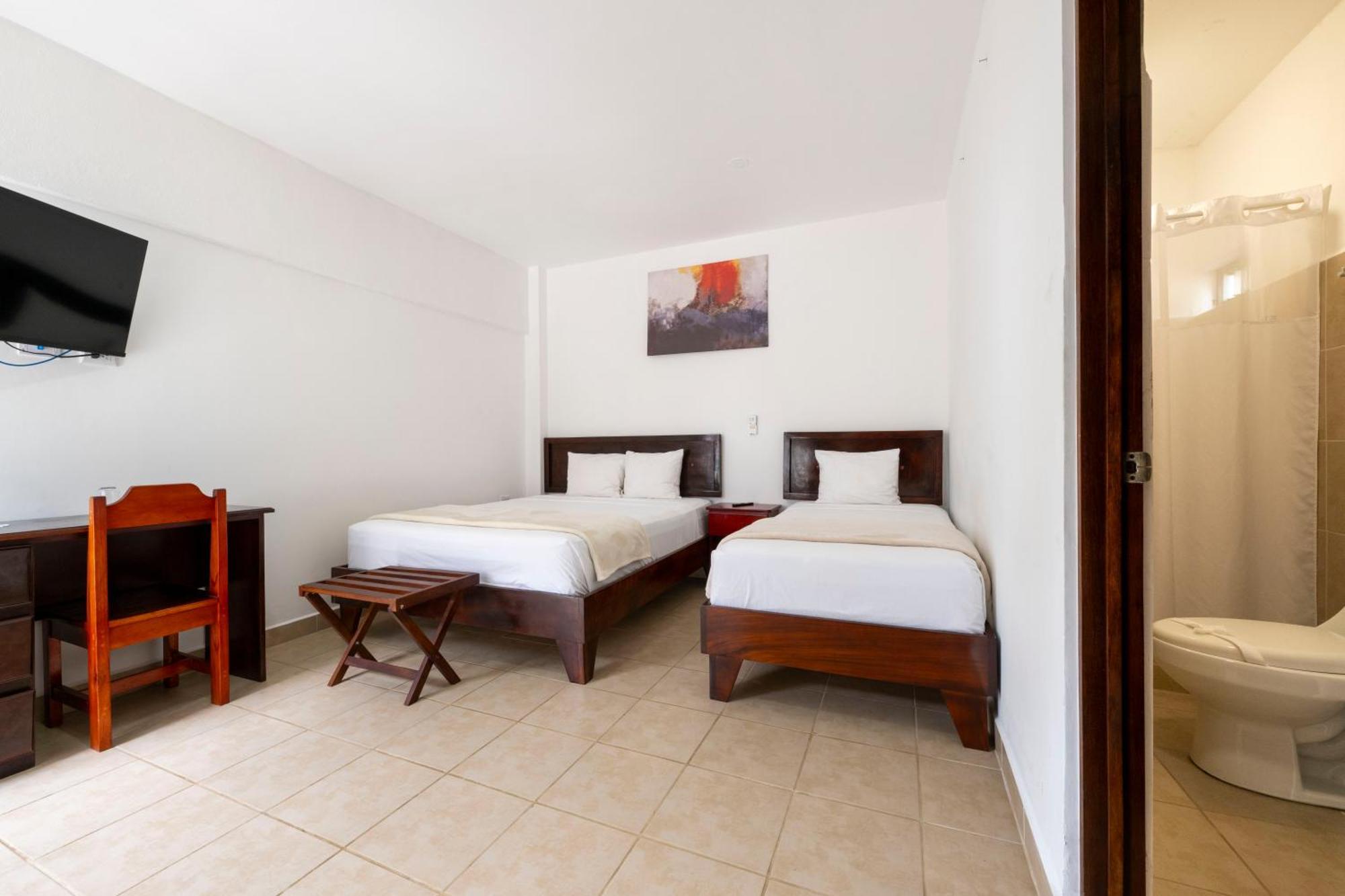 יקו Fuego Del Sol Beachfront Hotel מראה חיצוני תמונה