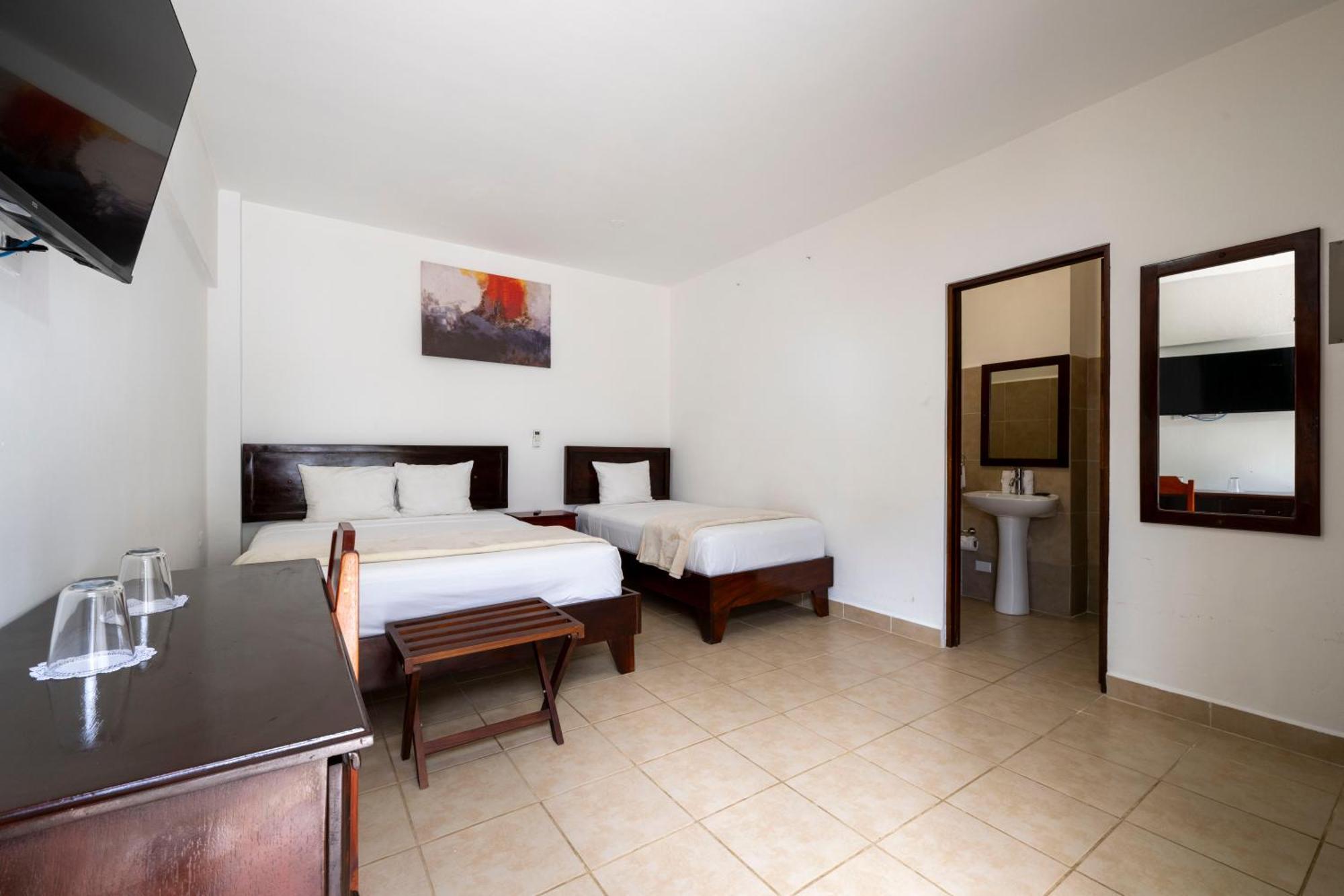 יקו Fuego Del Sol Beachfront Hotel מראה חיצוני תמונה