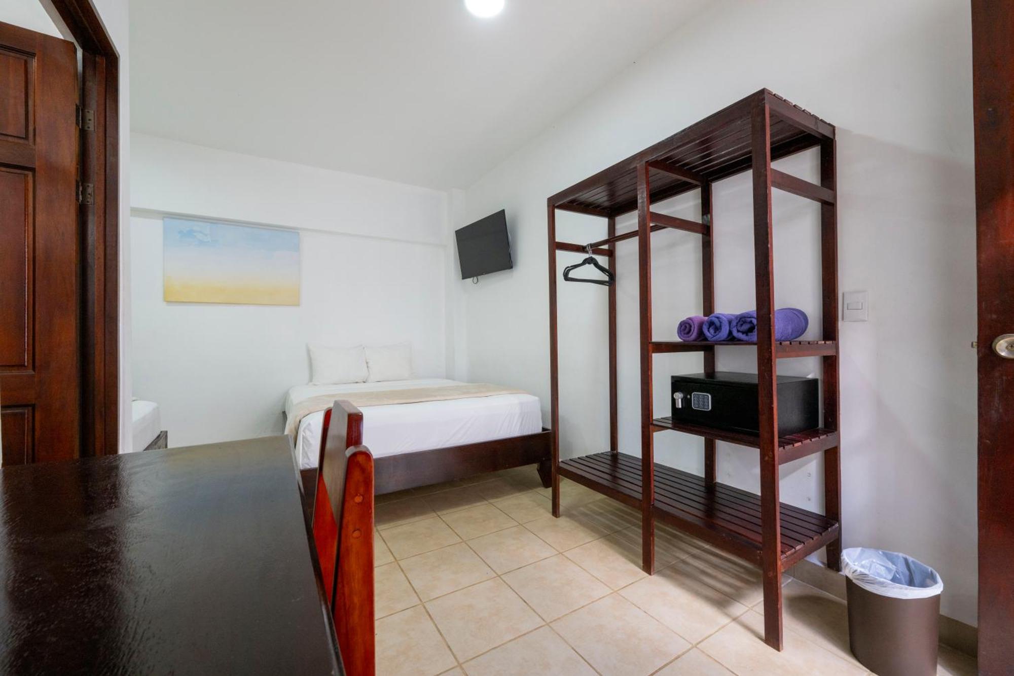 יקו Fuego Del Sol Beachfront Hotel מראה חיצוני תמונה